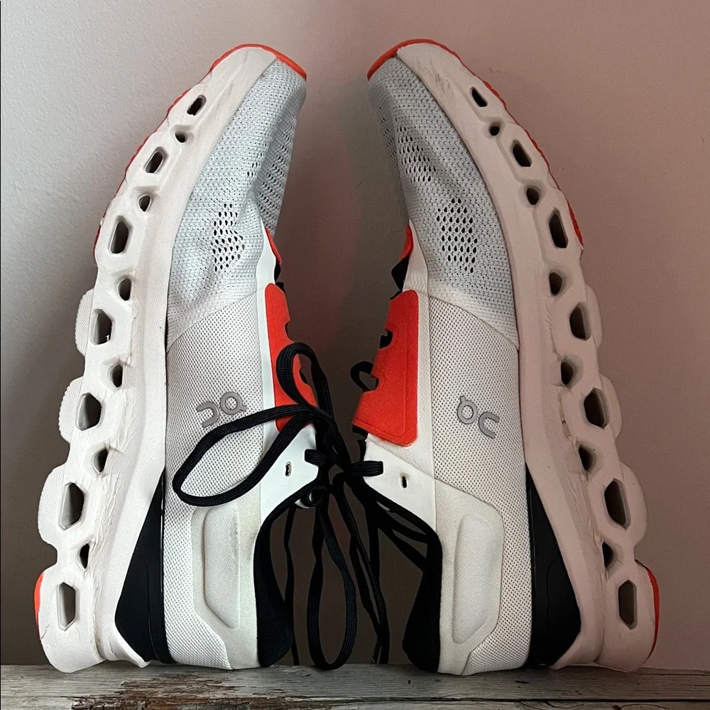 On Running Men's/Unisex White Black Orange Cloud Sneakers - Picture 10 of 14